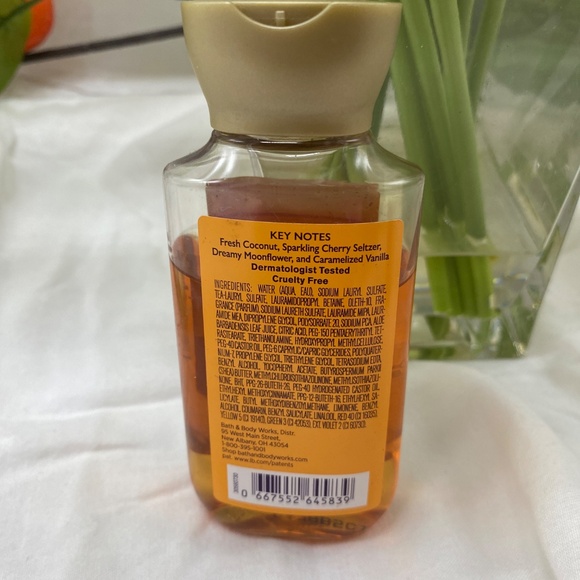 Bath and Body Works Shower Gels - Picture 3 of 4